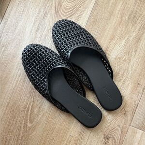 Black net slides